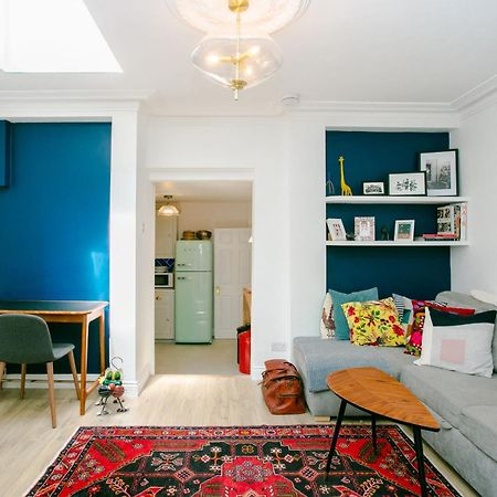 Modern Garden Apartment Camden London Exteriör bild